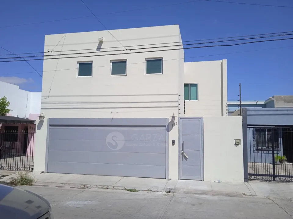 3 RECÁMARAS FRACC. LAS ISLAS RESIDENCIAL